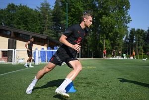 记者：波贝加即将以总价800万欧加盟博洛尼亚