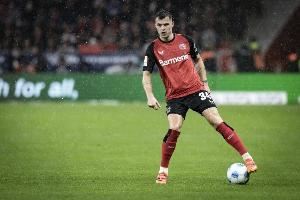 德天空：药厂想留扎卡，只要高额报价才能说服他们谈判