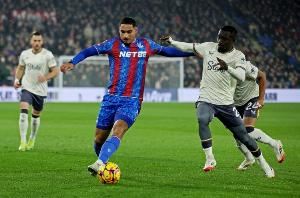 队报：热刺、多特等队关注水晶宫后卫拉克鲁瓦