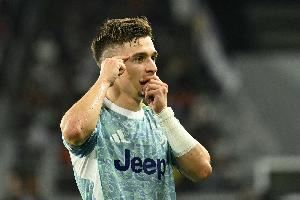 球报：小孔塞桑将于今天与尤文图斯签约，合同5年