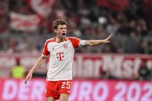 记者：拜仁正在积极运作穆勒加盟洛杉矶FC，并协助制定转会方案