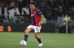 记者：那不勒斯租借+强制买断报价恩多耶，总价4000万欧元