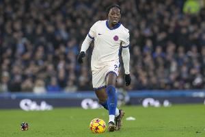 记者：杰克逊用完了切尔西最后的国际租借名额，迪萨西只能留队