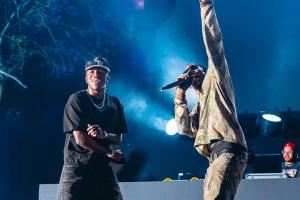 嗨过头！马卡报：维尼修斯生日派对扰民被起诉，或面临监禁或罚款