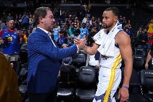 买勇士赚了25倍！拉科布有意购买湾区足球队和棒球队