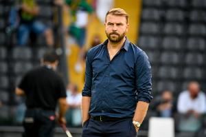 维罗纳主帅：比塞克犯规很危险我们本有机会射门 自豪球队的表现