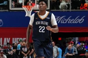 12分8板7助4断！阿尔瓦拉多：管理层看到了奎因潜力现在效果显著