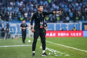 青岛媒体：西海岸成最赛季大黑马，邵佳一执教水平得到更多认可